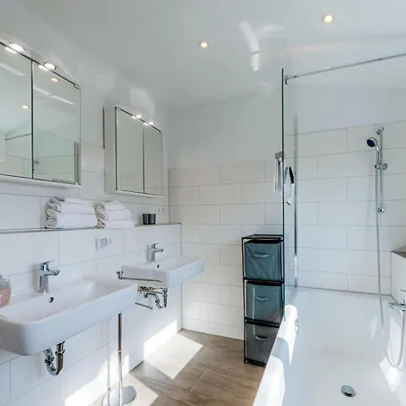 Schoensicht - Direkte Wasserlage Am Plauer - Neubau 2024 * Alt Schwerin